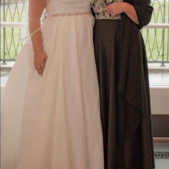 COPY - Wedding dress from David’s Bridal - Picture 3 of 5